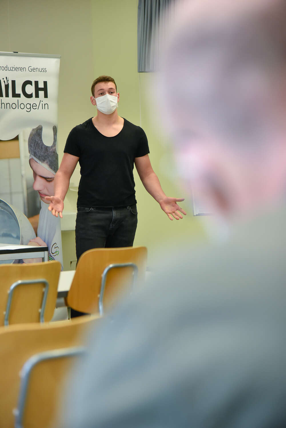 Nick Häller remplit la mission de communication.